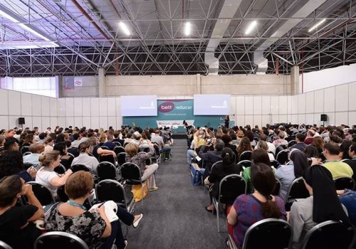 Debate sobre educação inovadora na Bett Educar 2018.