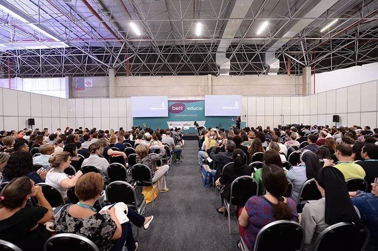 Debate sobre educação inovadora na Bett Educar 2018.