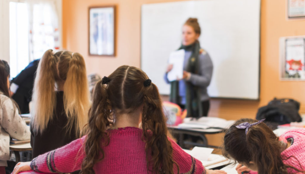 Volta às aulas: preparar a sala de aula é uma forma de acolhimento