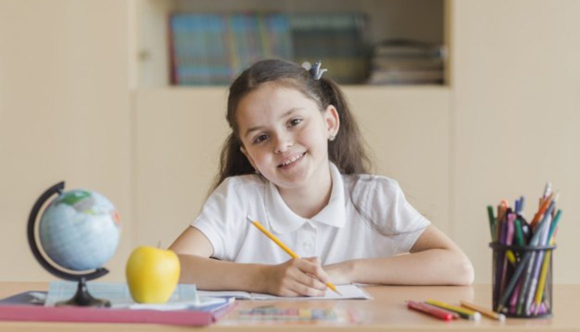 Razões para sua escola participar da Estante Mágica