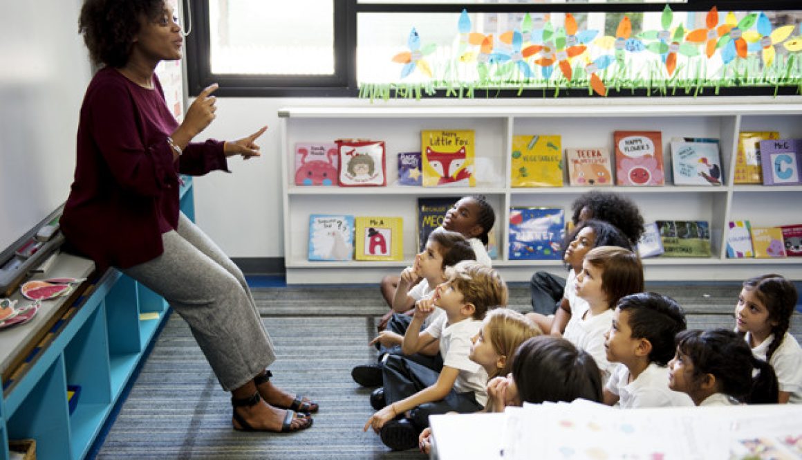 Como ensinar política na escola