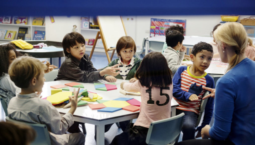 VOLTA ÀS AULAS - BRINCADEIRAS DIVERSAS ATIVIDADES DE FÉRIAS