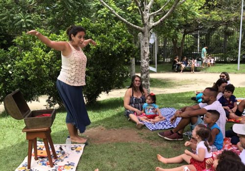 Amigos na Praça