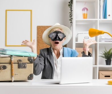 Gestora resolvendo coisas antes das férias